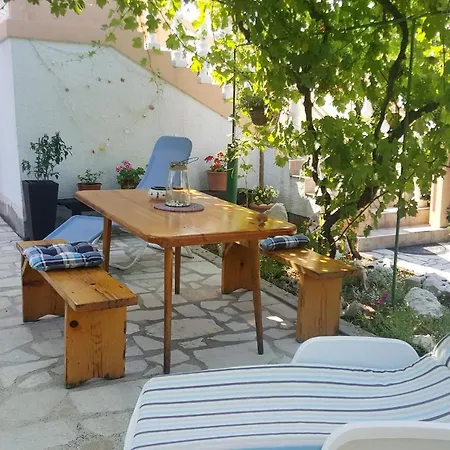 Apartments By The Sea Povljana, Pag - 6561 * Povljana